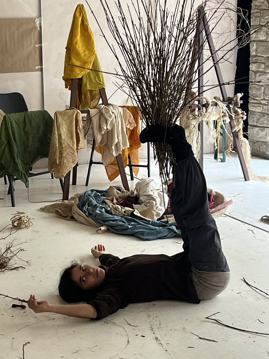 Working with #danceartist Vanessa Grasse exploring #wearablesculptures from natural/#recycledmaterials. Elysia is inspired by a plant-like #seaslug, testament to hybridity &amp; symbiosis. Join our sharing 11 April, 4-5pm Create@#8 Town Street Shepton Mallet fionacampbellart.co.uk/blog