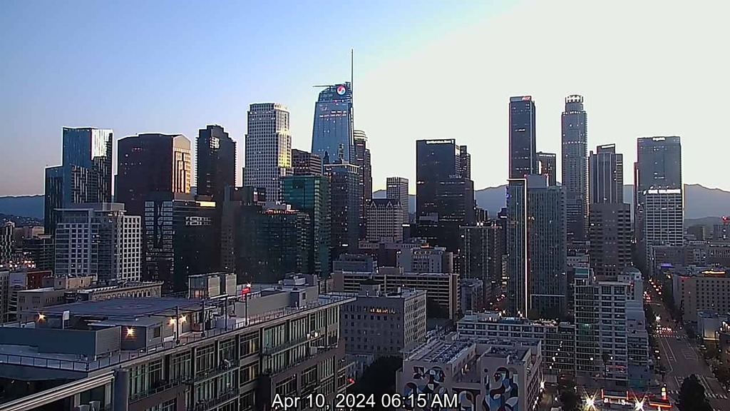 As we near #sunrise on April 10, 2024 at 06:27AM, the downtown #LosAngeles temperature is 56°F. Today's expected high is 83°F. Let's strive to make this day a safe one!