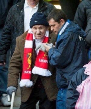 Photo of what appears could be possibly be a Liverpool supporter shoulder barging a defenceless Evertonian on the stairs at Goodison Park. Apologies if this is wrong though, I’m always jumping to conclusions and getting things mixed up 💙