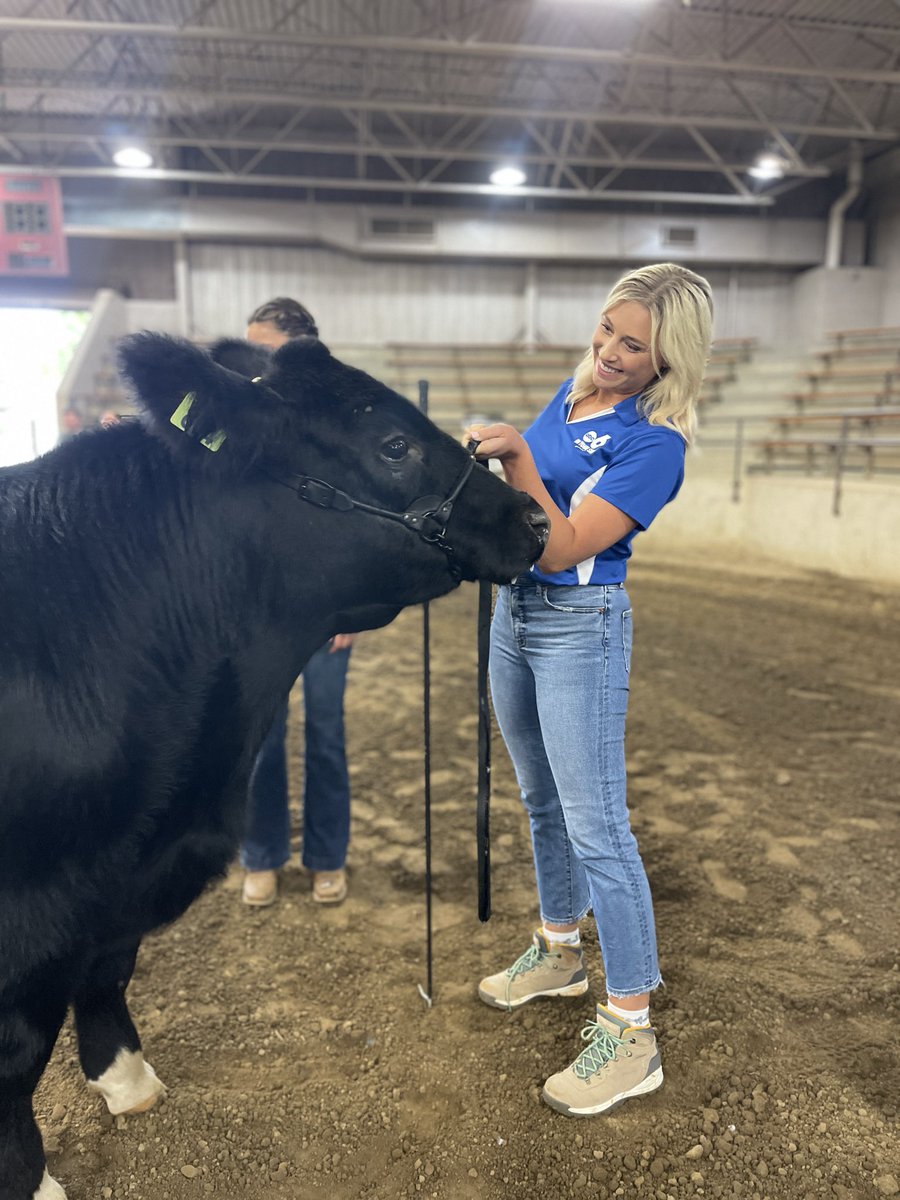 I am SO excited to be participating in the Dean’s Charity Steer Show again this year!! The show benefits @RMHCofCentralOH. Please consider donating to support our team! 100% of funds raised go to families of seriously ill children. @RyanWilkins DONATE: fundraise.givesmart.com/vf/2024SteerSh…