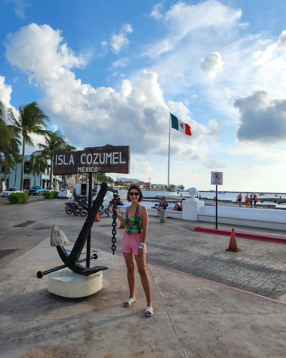 Off to @VisitCozumel! 🏝️

Discover a new era of adventure on this island in the #MexicanCaribbean. Embark on an 𝘂𝗻𝗳𝗼𝗿𝗴𝗲𝘁𝘁𝗮𝗯𝗹𝗲 experience full of emotions and magical moments.

🌐: mexicancaribbean.travel/isla-cozumel/ 
📸 IG: blogtemqueir

#TheSignatureParadise #Cozumel