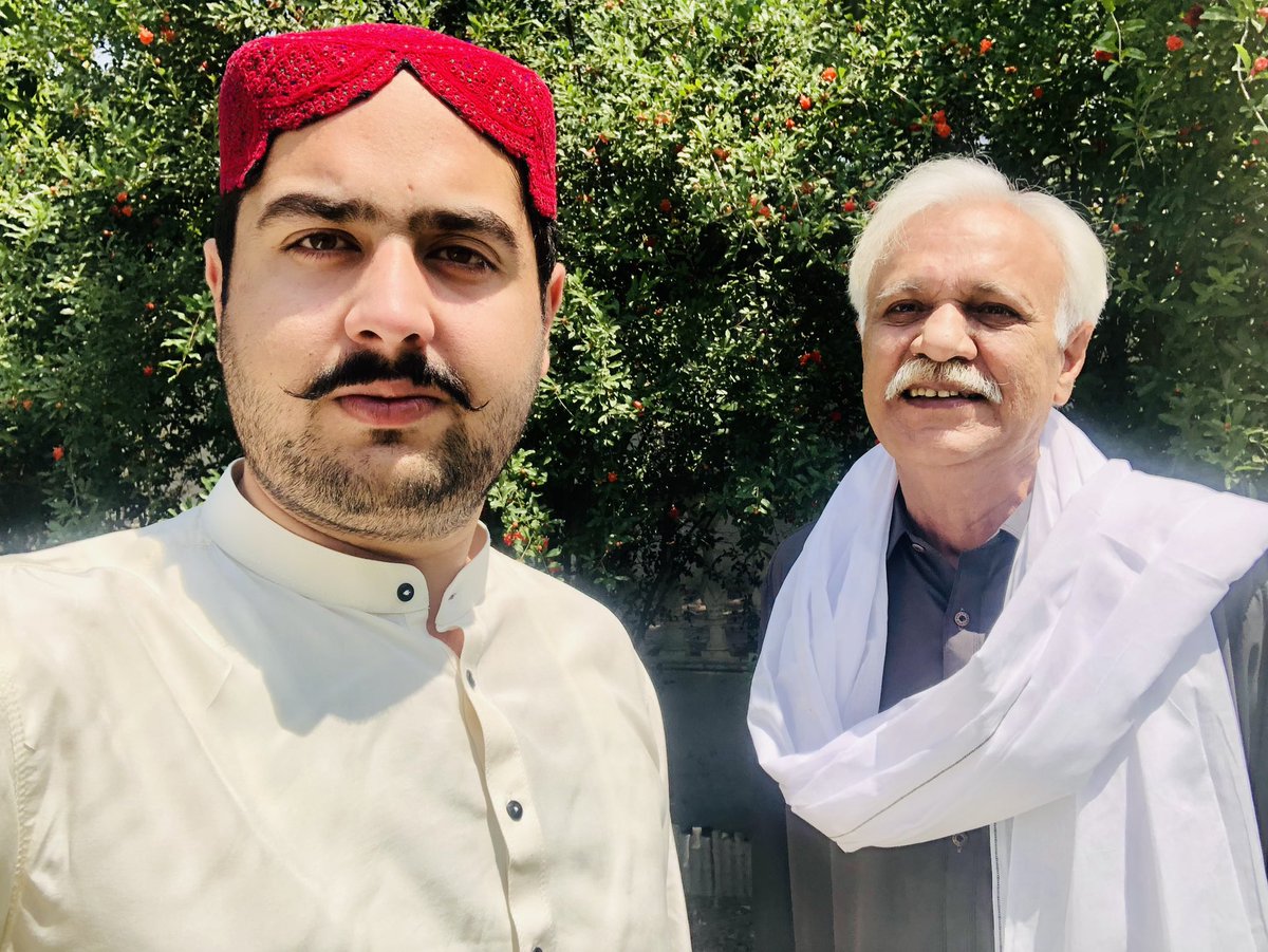 Ali Hans (@ali_hans_) on Twitter photo Happy #Eid to everyone 
With Baba Saen🙏 Happy #Eid to everyone 
With Baba Saen🙏