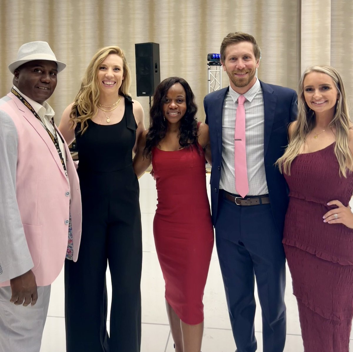 ✨ Prom 2024 x Greek Gardens ✨ We had a blast celebrating with our seniors!