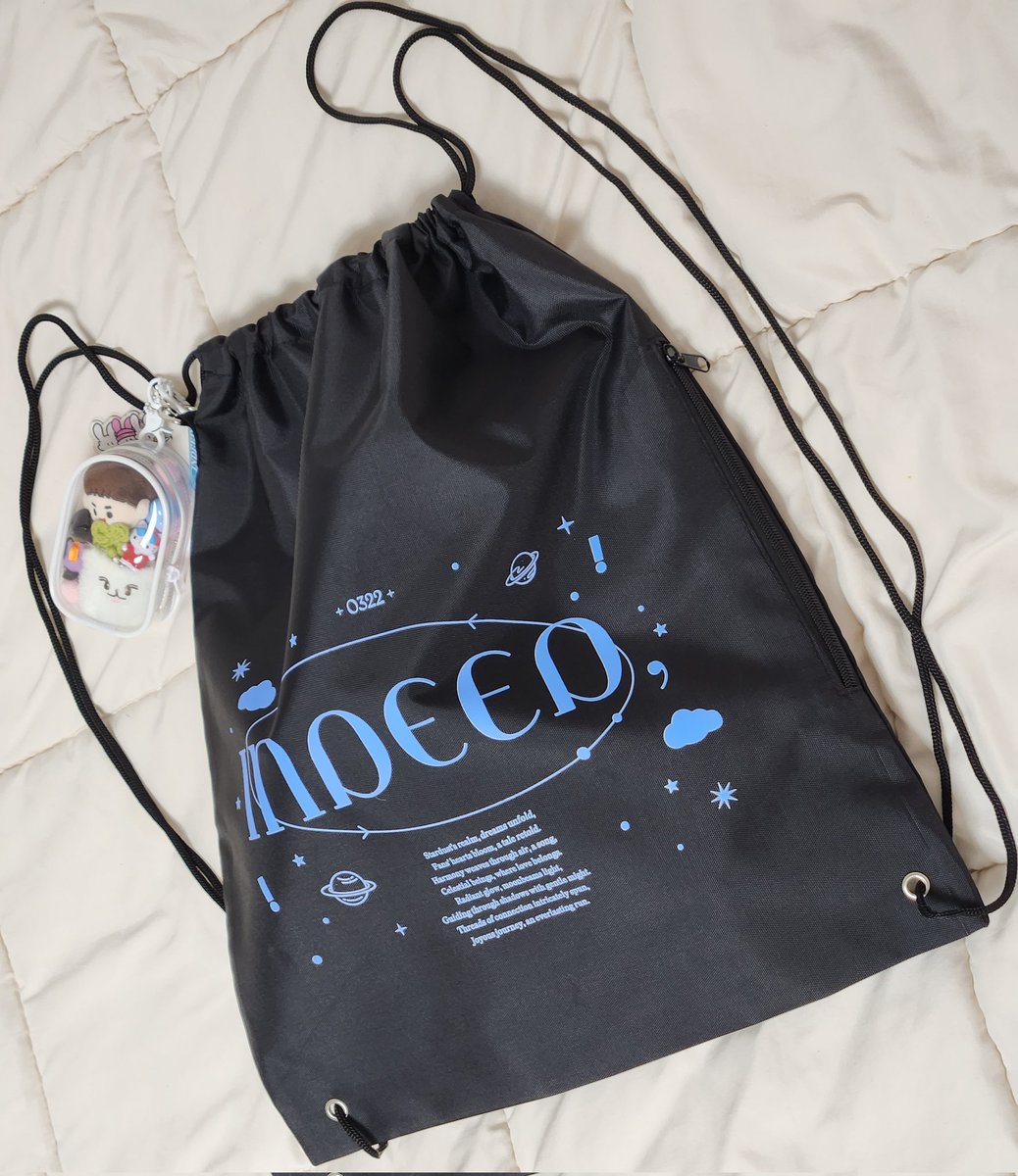 。・゜゜(ノД`) 짐색 완전 예뻐☆ミ.。o○
택배 상자 뜯어보자마자 비명 질렀어요 실물이 훨씬 더 예뻐서 재질도 완전 탄탄하고 좋아요🥹 날 많이 따뜻해졌는데 짐색에 이것저것 챙겨서 피크닉이라도 가려구요💙 너무나도 예뻤던 카페도 짐색도 모두모두 감사합니다🥰💜🩵💛

#결국_하성운 #하확행