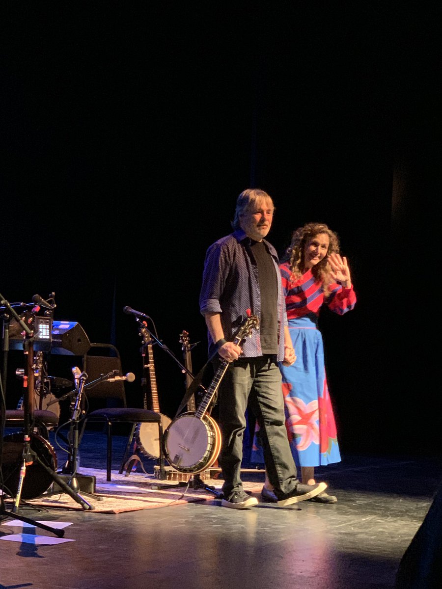Phenomenal concert last night with @abigailwashburn and @belafleckbanjo ! Soulful, brilliant and a wonderful range in the well-crafted set list, and a genuine connection with the audience.