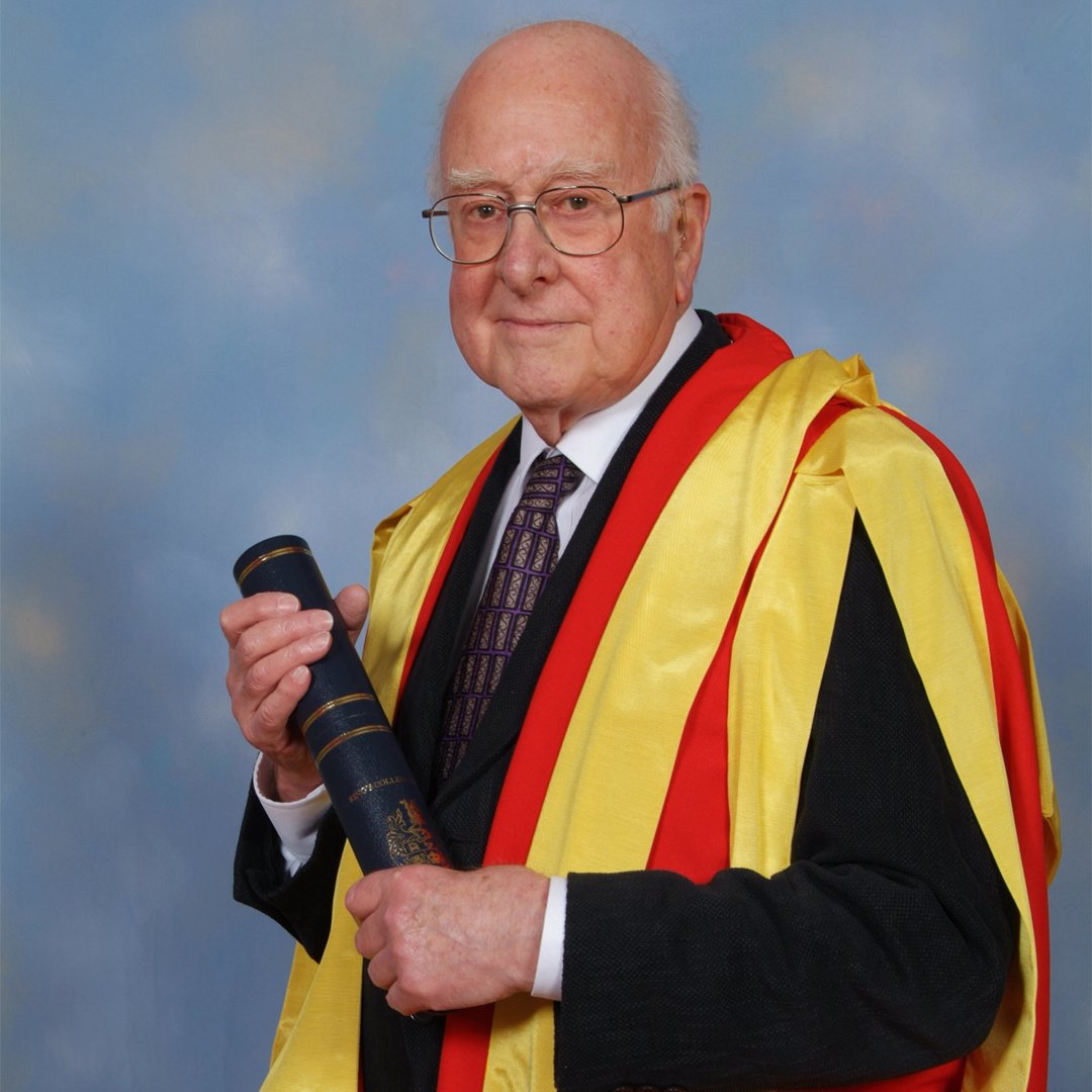 We are deeply saddened to hear of the death of Nobel Prize winner and King's alum, Professor Peter Higgs. The acclaimed theoretical physicist is best known for his prediction of the existence of the Higgs boson in the 1960s. Read more: kcl.ac.uk/news/rememberi… #ForeverKings🦁