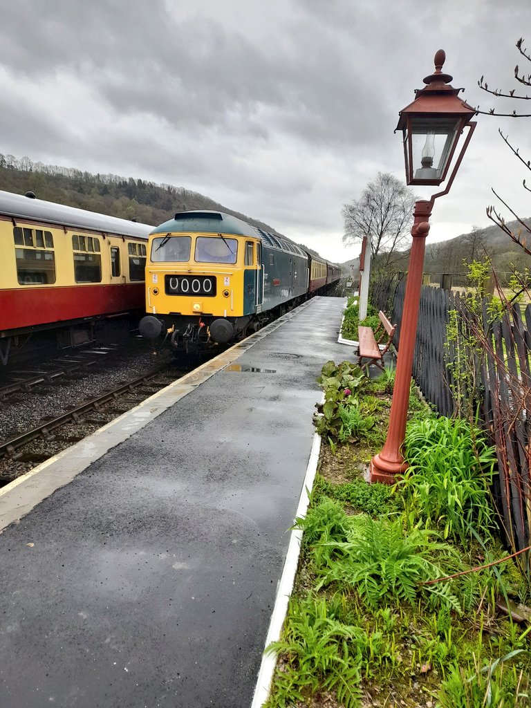 47077 'North Star' arrives at Levisham on the 1410 Pickering-Grosmont. #classictraction