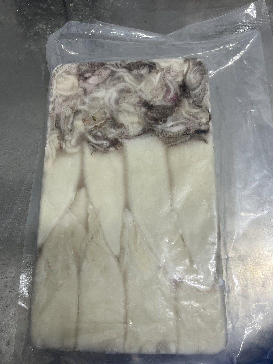 Frozen patagonia gahi loligo T+T supply
Our own fishing raw materials
Size: 8-10cm &amp; 10-13cm both sizes
BQF, tube skin off, tentacle Beak off eyes off, EU standard
Any interest pls contact me through:
WhatsApp: +8615192796099
WeChat: +8617662701293
Email: xyk1205@126.com