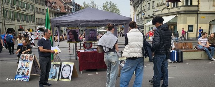 برن سوئیس - برپایی نمایشگاه شهدای قیام توسط ایرانیان آزاده در همبستگی با قیام سراسری
#قيام_تا_سرنگونی #نه_شاه_نه_شیخ #ایران