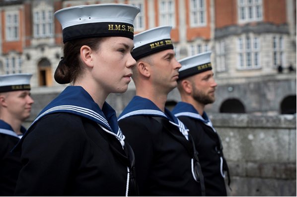 Serve in the @RNReserve defending our nation's interests across a wide range of operations, from counterterrorism and antipiracy to conflict prevention, ensuring maritime security, and providing humanitarian assistance 🛡️🌪️⛑️ For more information see👇  rb.gy/l6b3mi