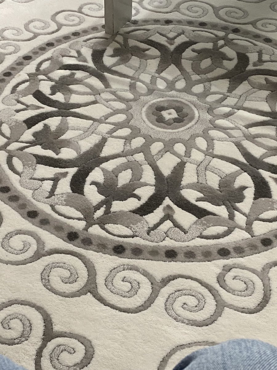 ottoman pattern yerini avangard desenlere birakmis sosyal curumeyi burdan gozlemleyebiliriz