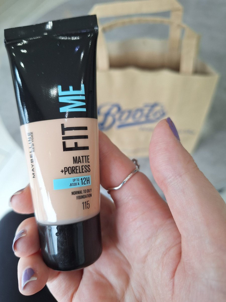 Supersizer1's tweet image. I got this foundation in the end! #FitMe #Maybelline @xpinkpixiedollx