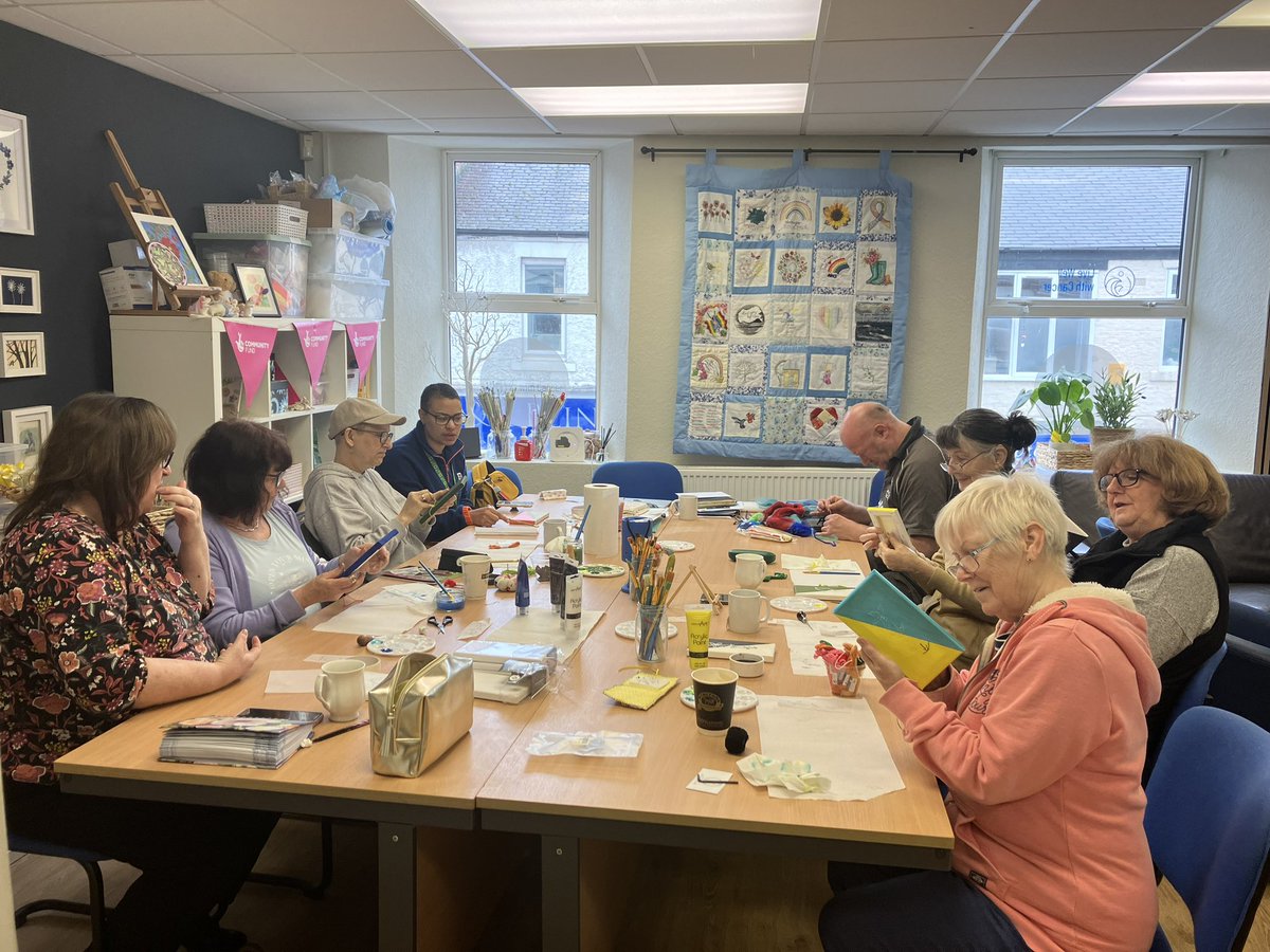 Thank you @earlydawncreationsgb for another lovely #craftingforwellbeing session. See you all again next week for another morning of creativity and chat 💙 #livewellwithcancer #wecare #weempower #weareacommunity #togetherwecan #livewell #cancer #charity #community #support