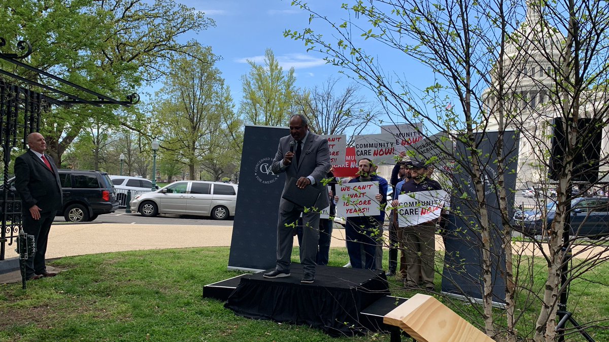 Final speaker @ConcernedVets’ Hill Rally in DC about ongoing #VAFail at 10 years past Phoenix VA Scandal is @jasonRBeardsley a former Sr. leader @DeptVetAffairs and victim of bad VA health care!