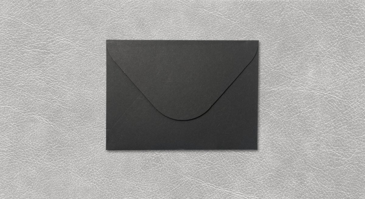 derReevs's tweet image. ️️ ️️
🐺 Ash leaving some letters to several places in @VladimirAcademy. 

️️ ️️     🖇️  s.id/24Ukb
️️ ️️