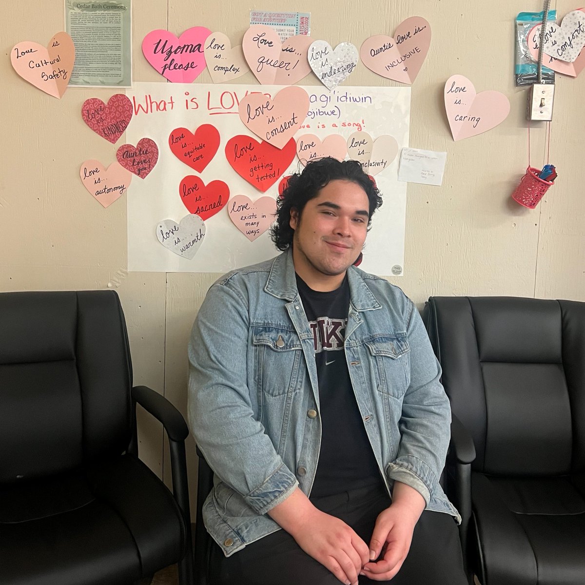 At the Lodge, sometimes we get asked, what is love? Love is… Equitable care! Love is… Cultural Safety Love is … Kindness In photo: Auntie Q in front of our Valentines from Project Valentine. 🥰 #GoAskAuntie #IndigenousSexualHealth #IndigenousClinic