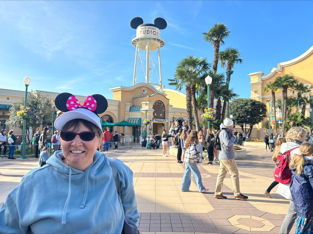 Update on our Paris Netball Trip: Team one won third place overall, team 2 sixth in their division and team 3 third in theirs.
Mrs Ryan also won an award for best coach!
Now on to Disneyland Paris!