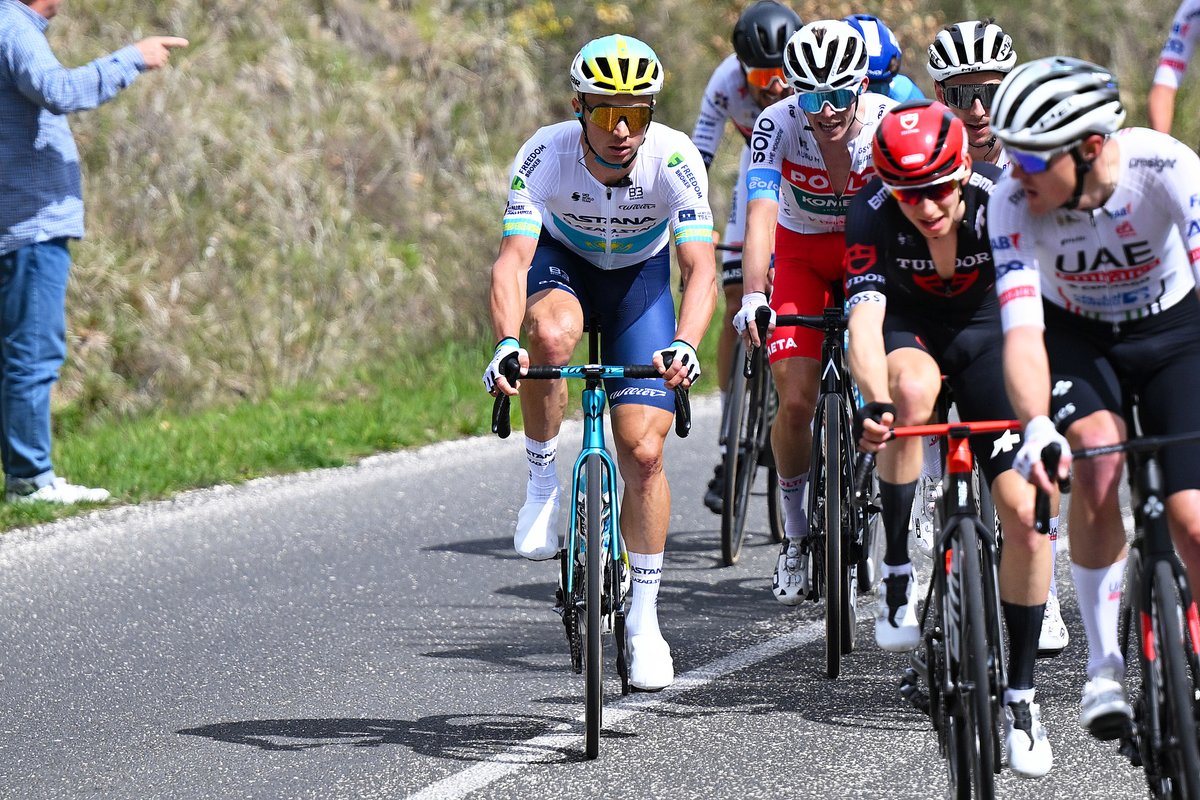 🇮🇹 #IlGirodAbruzzo

After Christen succesful attack, our Englishman held on perfectly to close the top-10 and few later Javier Serrano was 14th 👏🏻👏🏻

📸 <a href="/SprintCycling/">SprintCycling</a>