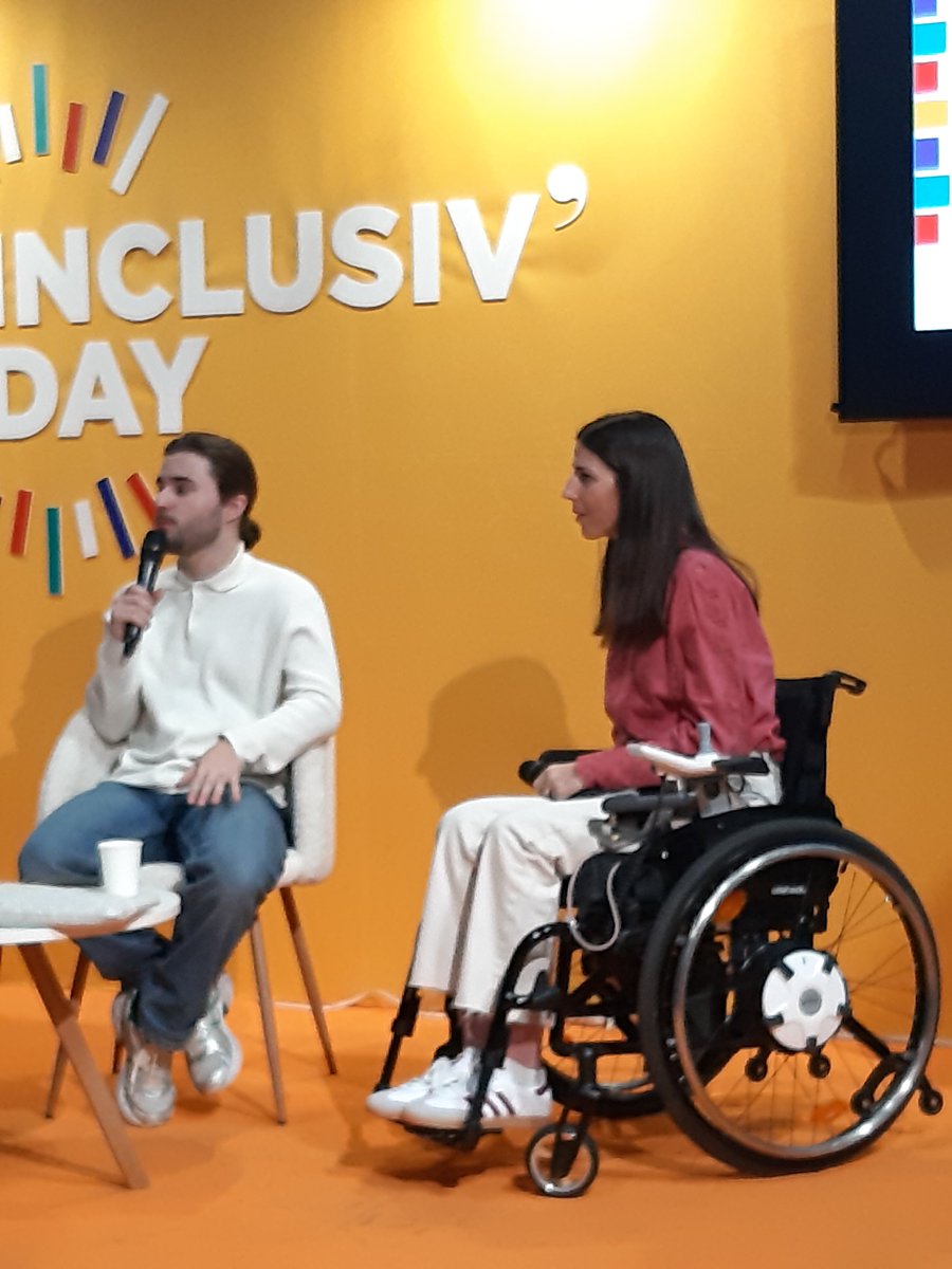 🔴#InclusivDay 'Produire du contenu demande beaucoup de travail... ce n'est pas parce qu'on est sur un sujet social et soi-même en situation de handicap, qu'on doit intervenir gratuitement pour les entreprises !' rappelle Virginie Dubost