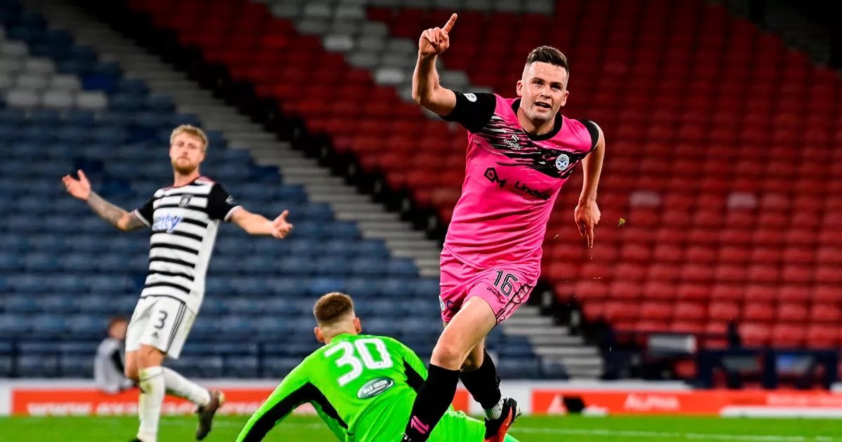 28 appearances, 25 in the league. 🎯11 goals 🅰️ 5 assists ⚽️⚽️⚽️ Hat-trick against Airdrie. 🥅 16 contributions in 25 league matches. @Antondowds since joining United in September 🔥