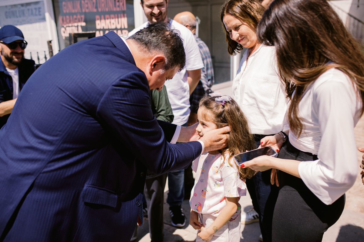 İzmir Büyükşehir Belediye Başkanımız Sayın Cemil Tugay ile birlikte Ildır'da yaşayan hemşehrilerimizi ziyaret ederek bayramlarını kutladık. Ardından bölgemizin kültürel ve tarihsel mirasının en önemli yerlerinden olan antik kentimizin tiyatrosunu ziyaret ettik. Bayramı kentimiz…