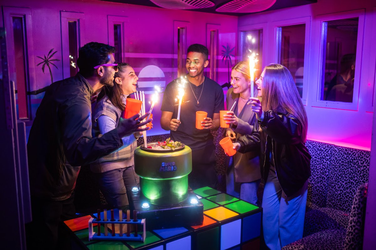 Rewind back to your favourite era every Thursday to Saturday! Boogie all night with our DJ’s favourite ’80s smash hits, sip on outlandish sharer cocktails and party like there’s no tomorrow🕺✨