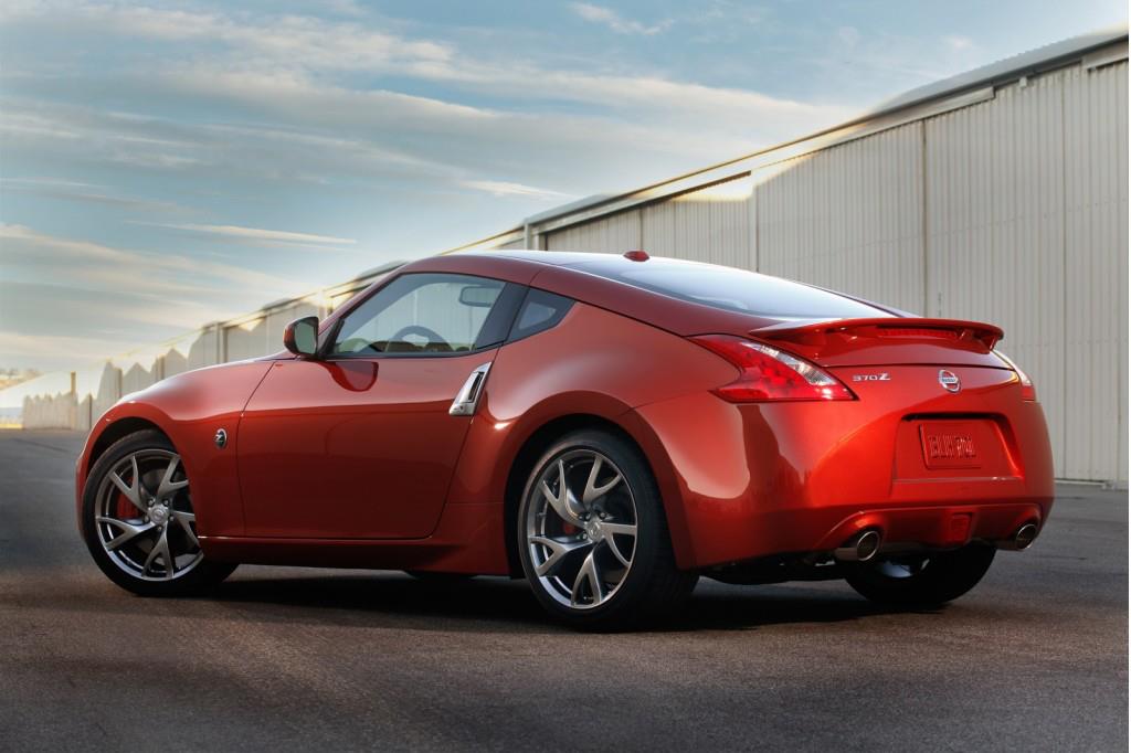 Our refreshed 2013 Nissan 370Z scores for its performance, luxurious interior and safety. Check out #nissangtrlovers #nissan240sx #NissanAltima #nissanlovers #nissangtrr35 #nissansfinest #NissanSkylineR34 #nissanclub #nissanlove #nissanlife