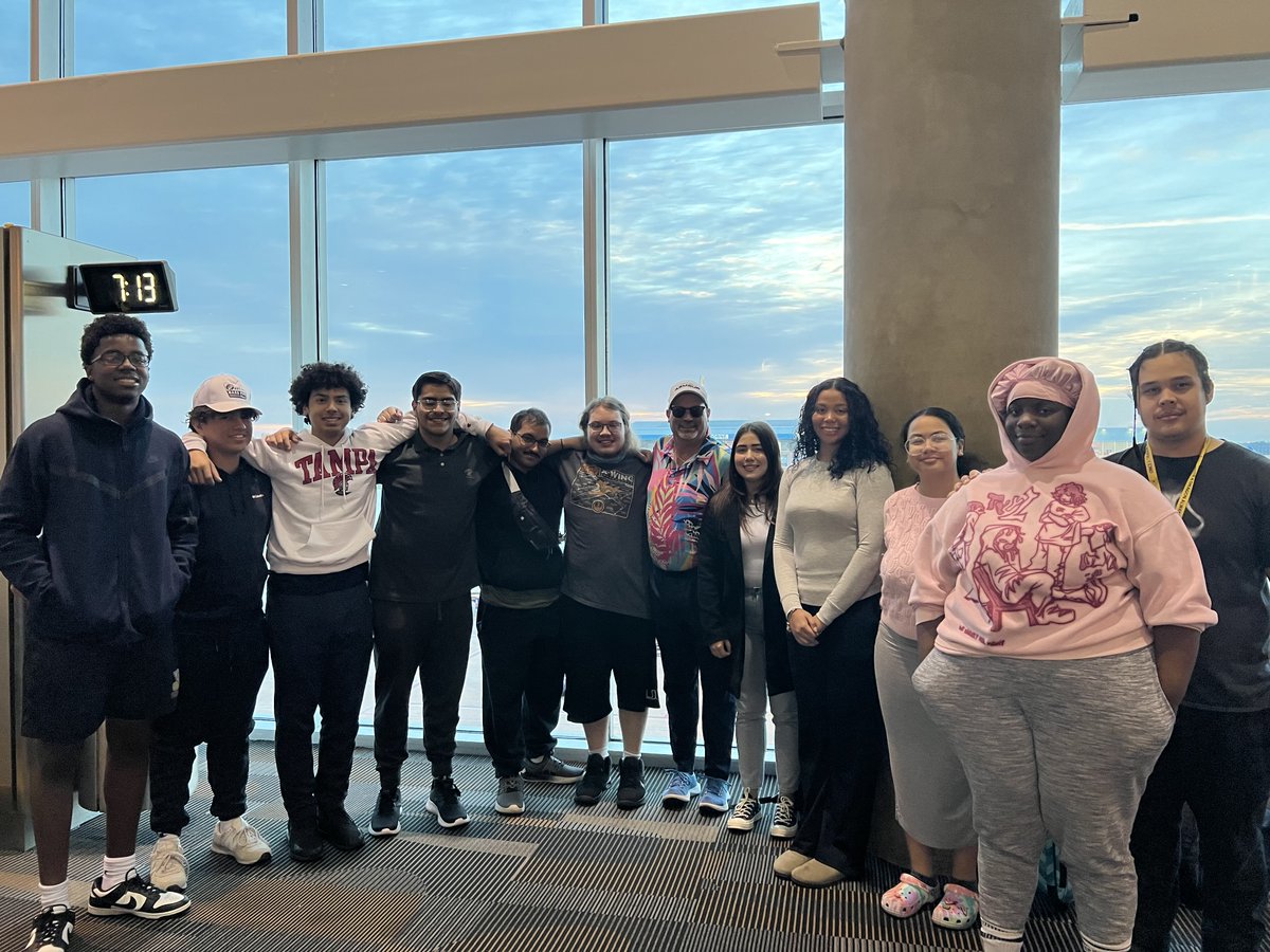 Jefferson's Business Academy students getting ready to leave for the VEI 2024 Youth Business Summit in New York City! #GoBigBlue #WeAreMagnet <a href="/HillsboroughSch/">Hillsborough Schools</a> <a href="/VanAyresHCPS/">Van Ayres</a> @JHS_Principal <a href="/SDHCMagnet/">HCPS Magnet Schools and Programs</a>