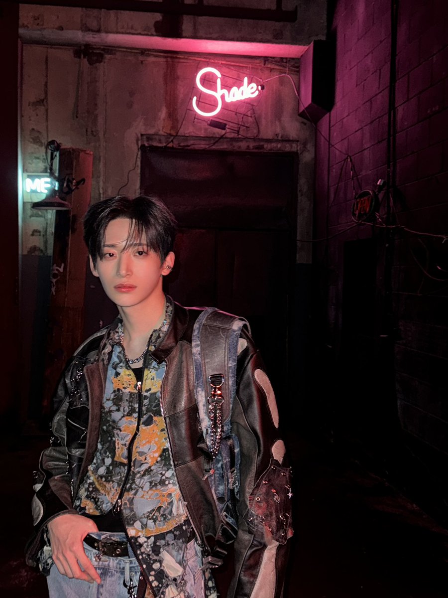 CRAVITY_twt's tweet photo. 😈
#정모 #러비티 #크래비티 https://t.co/L0qFsDwQyt