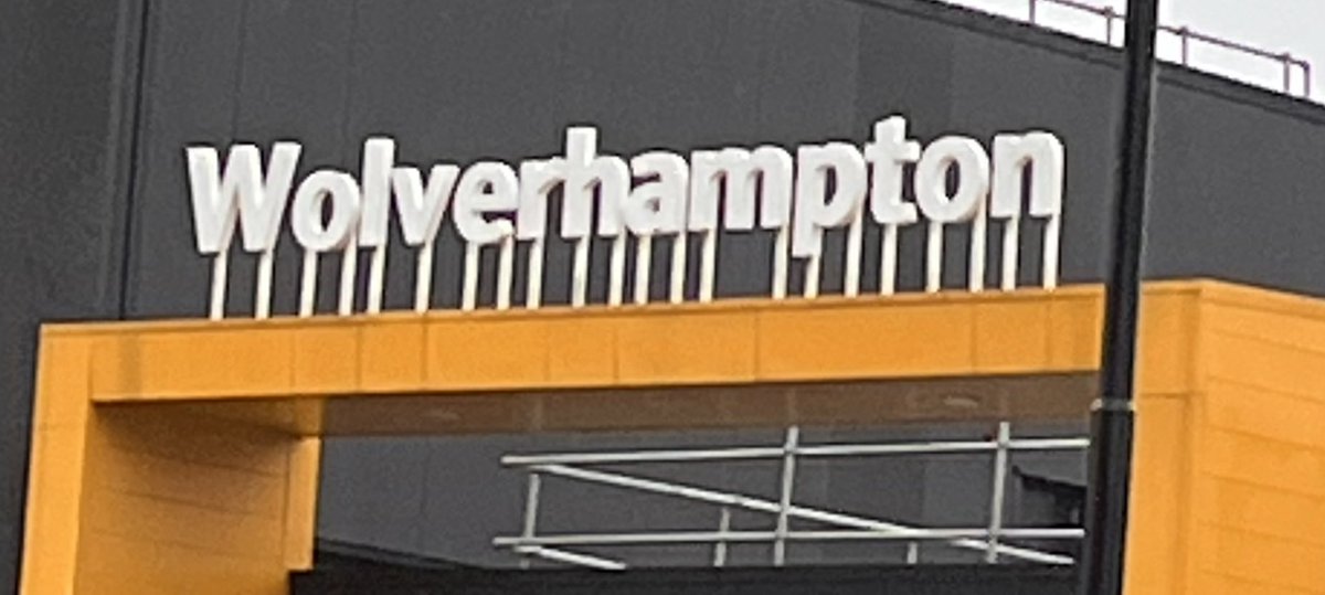 Hello Wolverhampton! See you tonight at @thenewhamptonwv!