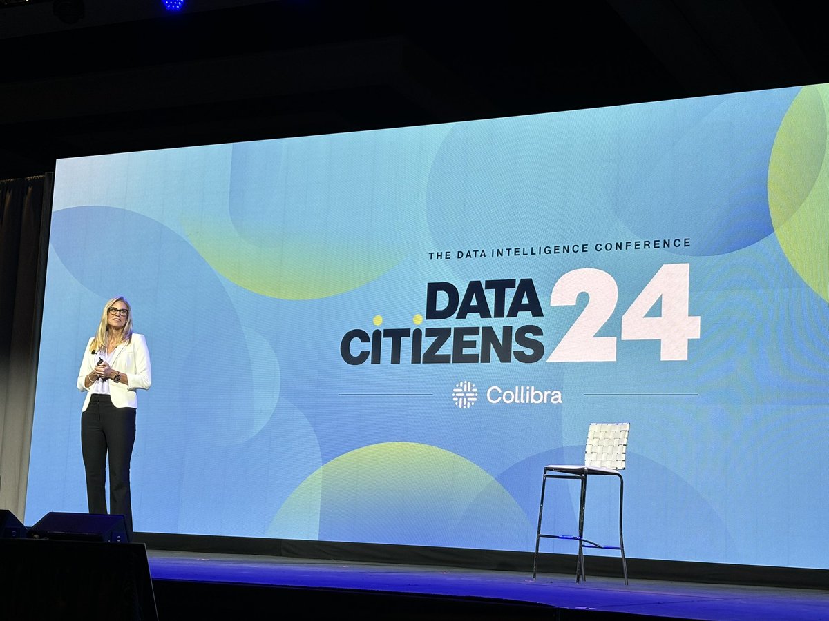 Getting ready to announce the biggest release in @collibra ‘s history, @lsellers_1 starts by leveraging data from the industry about the need for trusted data especially in the era of AI Everywhere. We @IDC agree! idc.com/getdoc.jsp?con… (subscription required) #datacitizens