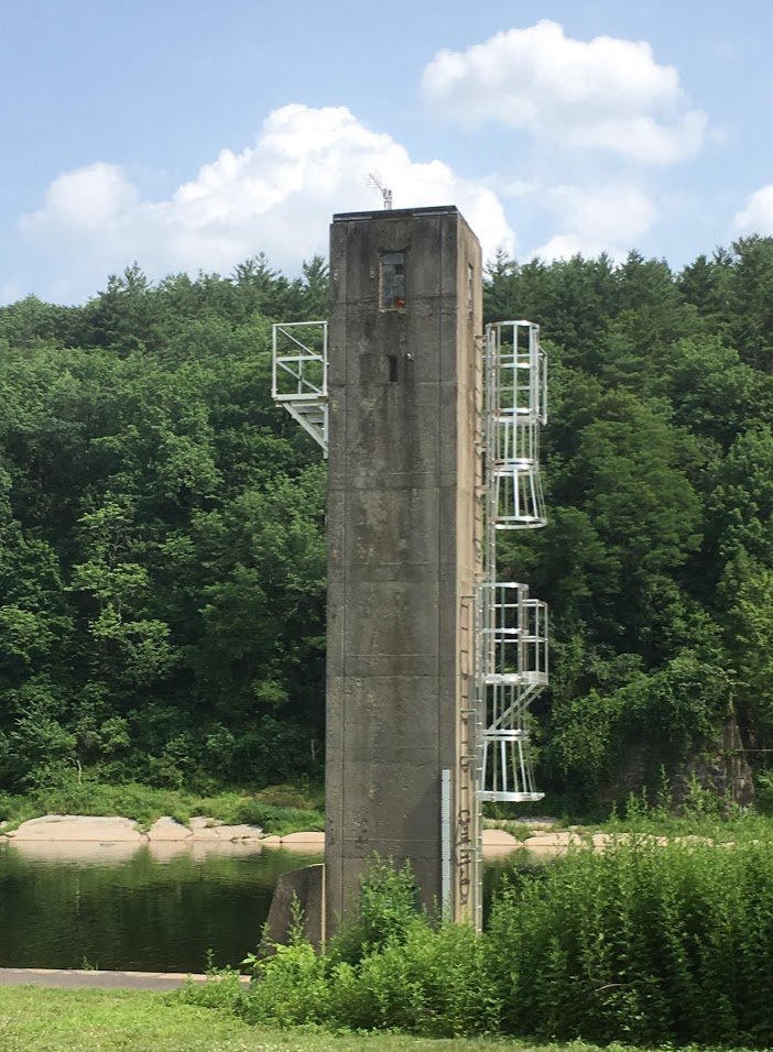 Happy #WaterWednesday! There are just a few hours left to vote for the #DelawareRiver in @USGS_Water's #GageGreatness Final! This gage is truly great - it supports the water resource needs of over 14 million people, as well as aquatic life! Vote by 2 p.m. ⬇️
@USGS_NJ @USGS_Water