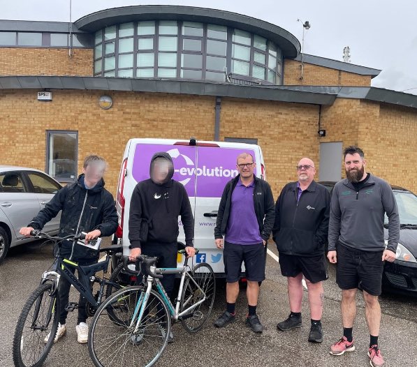 Oakfield School welcomed the opportunities to engage with R-evolution. The students that took part in the sessions which ran over a six-week period. Two pupils was given push bikes due to their hard work/commitment to the project. A massive thankyou to R-evolutions generosity.