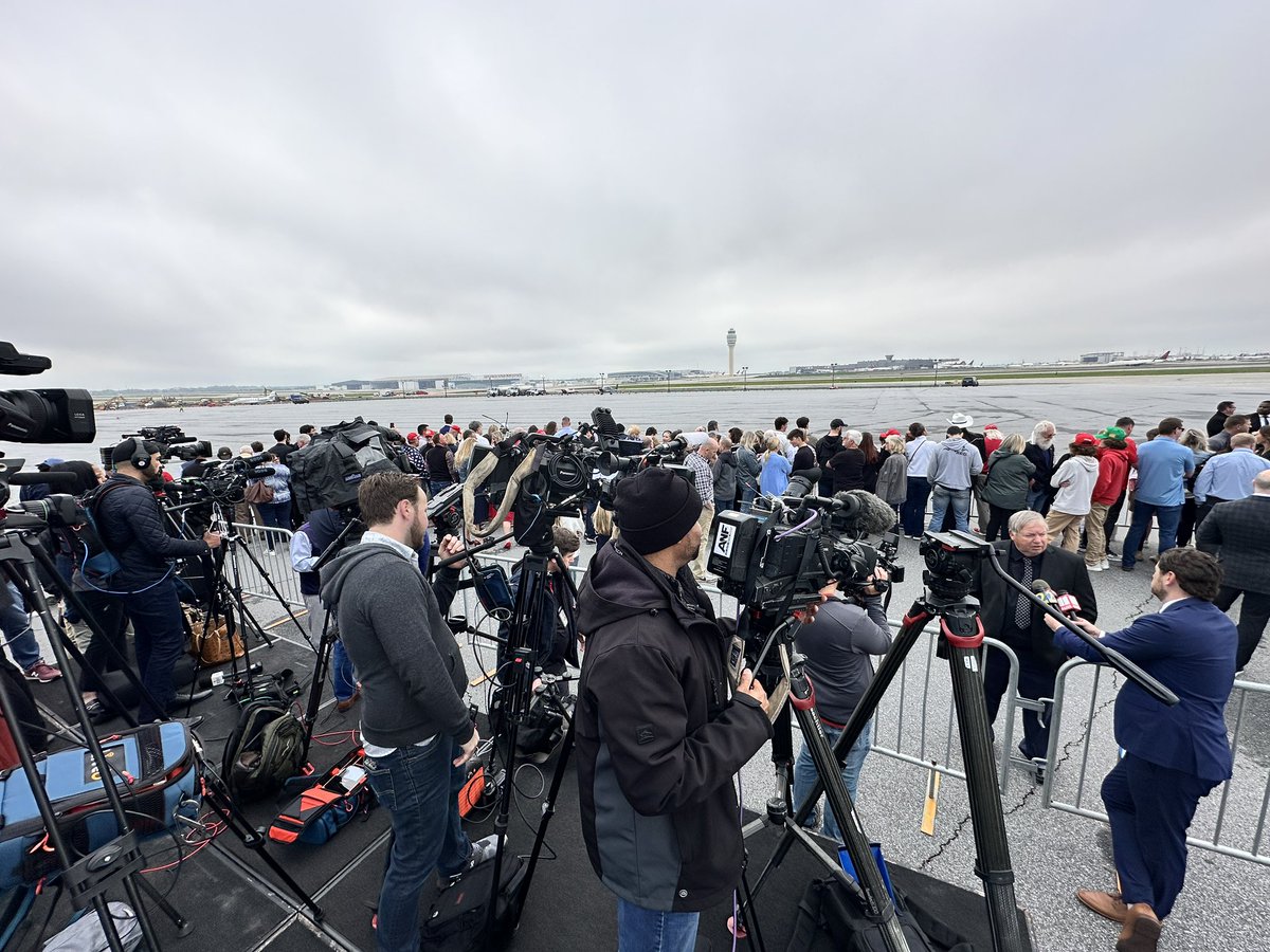 SOON: Former President @realDonaldTrump will land here in Atlanta ahead of a fundraiser. The Trump campaign is coming off a record shattering fundraiser in Florida. Polls show he holds a lead here in Georgia over @JoeBiden despite having a smaller war chest.