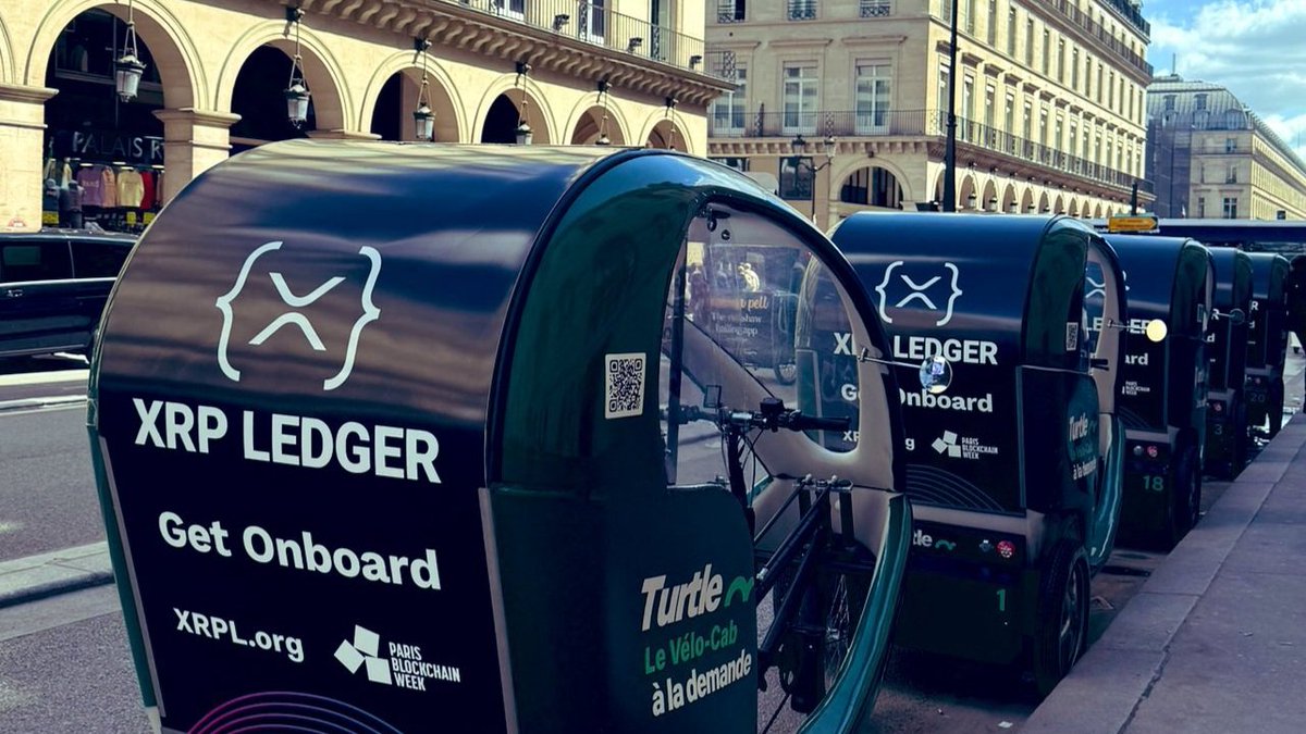 🚨 Actualité #XRP et #Ripple: Des publicités pour la blockchain du XRP sont actuellement affichées sur des vélos-taxi à Paris. ℹ️ Source et accès à la communauté XRP francophone en commentaire.