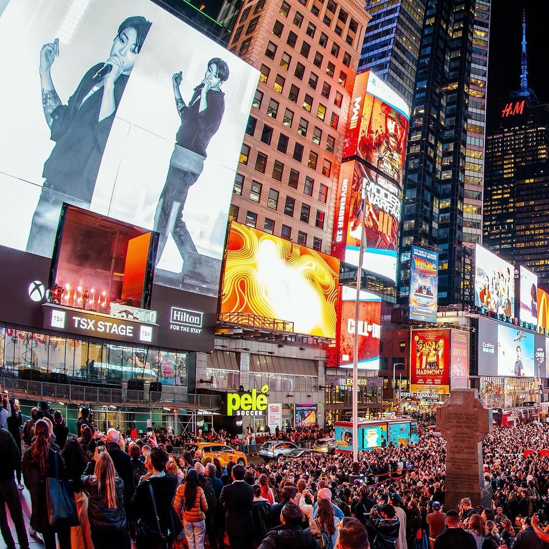 Cat 𝓷𝓮𝓿𝓮𝓻 𝓵𝓮𝓽 𝓰𝓸 📀 tweet media