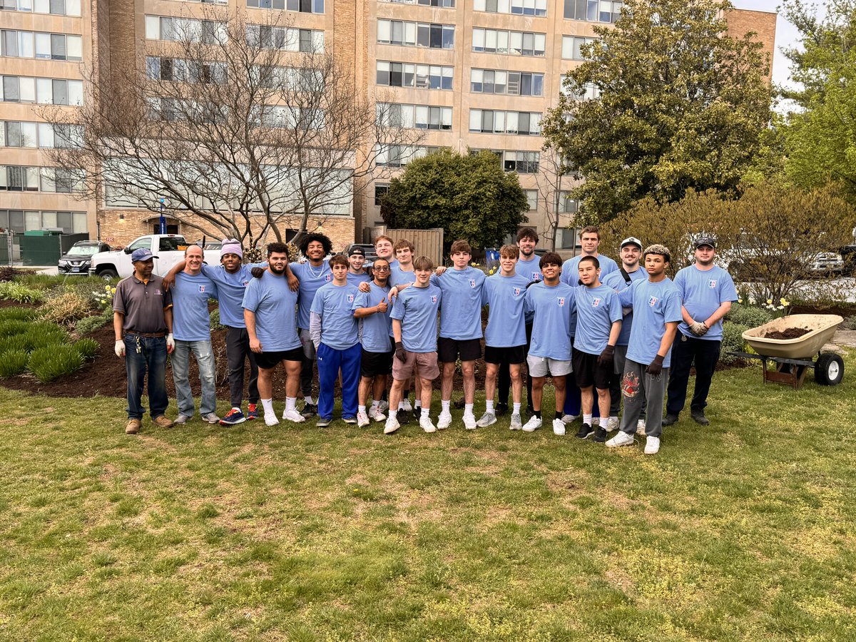 Always ready to participate in Campus Beautification Day! It’s great to help American look its very best. Thanks to the AU Arboretum and AU Facilities Management for the opportunity! #BeautifyAU 🌼🌱🌷