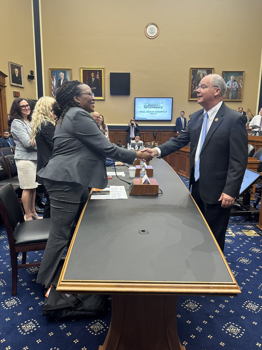 HAPPENING NOW: Virginia #MSActivist Jeanette (@MSWinners2008) is testifying in front of the @HouseCommerce committee on the importance of #Telehealth. Watch live: energycommerce.house.gov/events/health-…