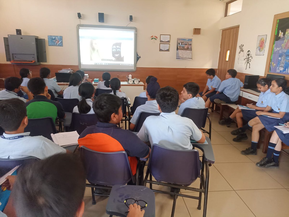stemrobo's tweet image. If you want your school kids to excel in their future endeavors, join hands with India's Leading STEM and Robotics company and introduce meaningful STEM curriculum aligned with NEP 2020 in the New Academic year 2024.
#roboticscentreforkids #AIforSchools
#newacademicyear2024
