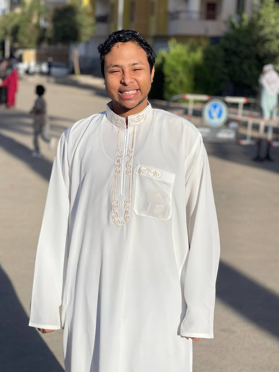 تضامنا مع أجواء العيد الجميله دي ، كل سنه وانتم طيبين 🤍🤍🤍✨