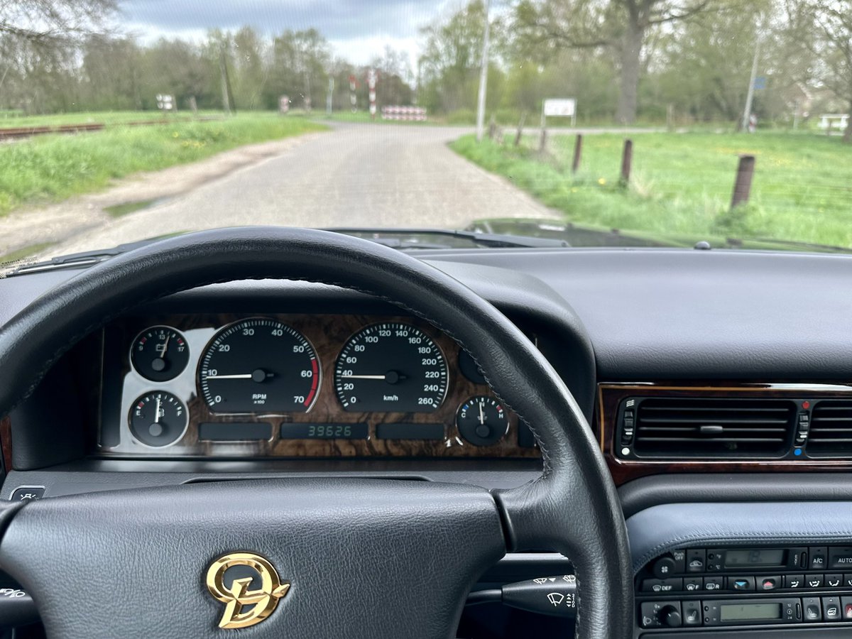 And another APK/MOT passed without any advisories. 28 years, and 39626kms/24627mls. Daimler Six LWB

#daimler #daimlersix #daimler40 #daimlerx300 #jaguar #jaguarsxj6 #jaguarxj6x300 #jaguarx300 #x300 #daimlerdoublesix #jaguarclassic #classicjaguar