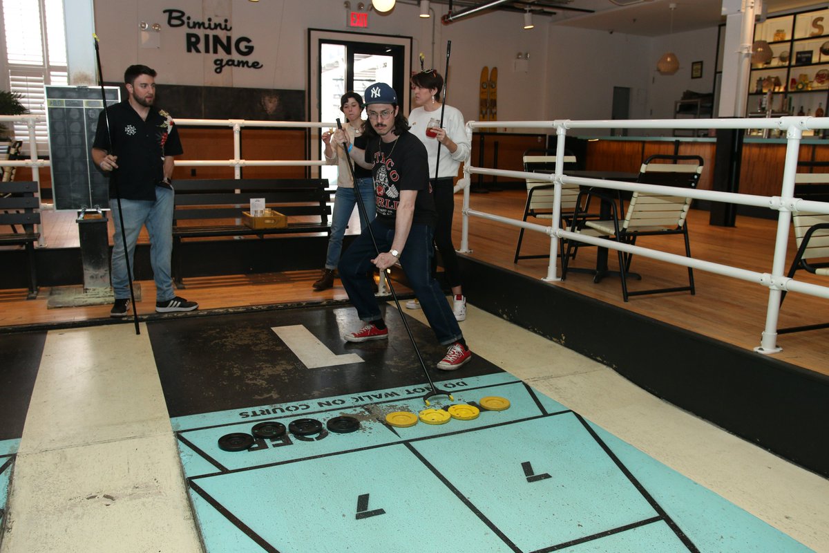 On 4/7, Locals 52 and @USA829IATSE Young Workers held their annual Solidarity Social Mixer at the Royal Palms Shuffleboard Club in Brooklyn. Congratulations to the USA 829 Young Workers on winning the tournament and becoming the 2024 Shuffleboard Champions.