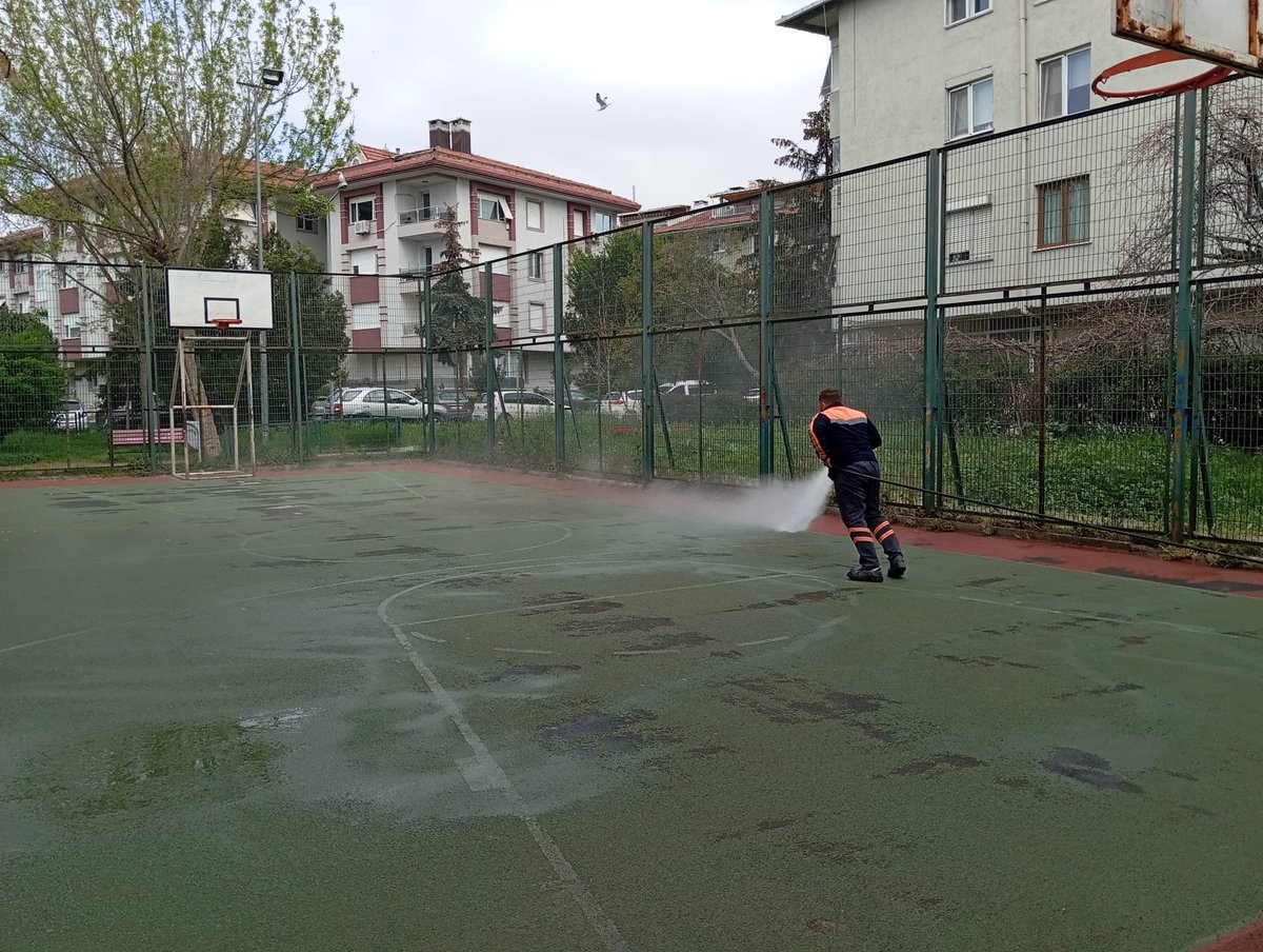 Gelen talepler üzerine Naima sokak ve çevresi yıkama işlemini gerçekleştirdik.