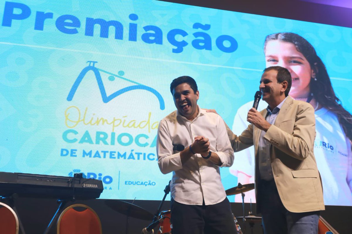 Premiação dos campeões das olimpíadas da matemática 2023! Parabéns aos vencedores e a todo o time da @sme_carioca ! Parabéns ao campeão matemático olímpico e inspirador @ferreirinharj
