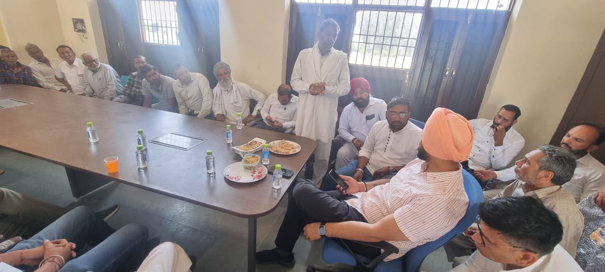 गांव दीवाना से सरपंच श्री रामनाथ सैनी जी द्वारा आयोजित कार्यक्रम में भाग लेकर ग्राम वासियों से मुलाकात की तथा भाजपा के लोकसभा प्रत्याशी श्री @MPNaveenJindal जी के समर्थन में वोट की अपील की।