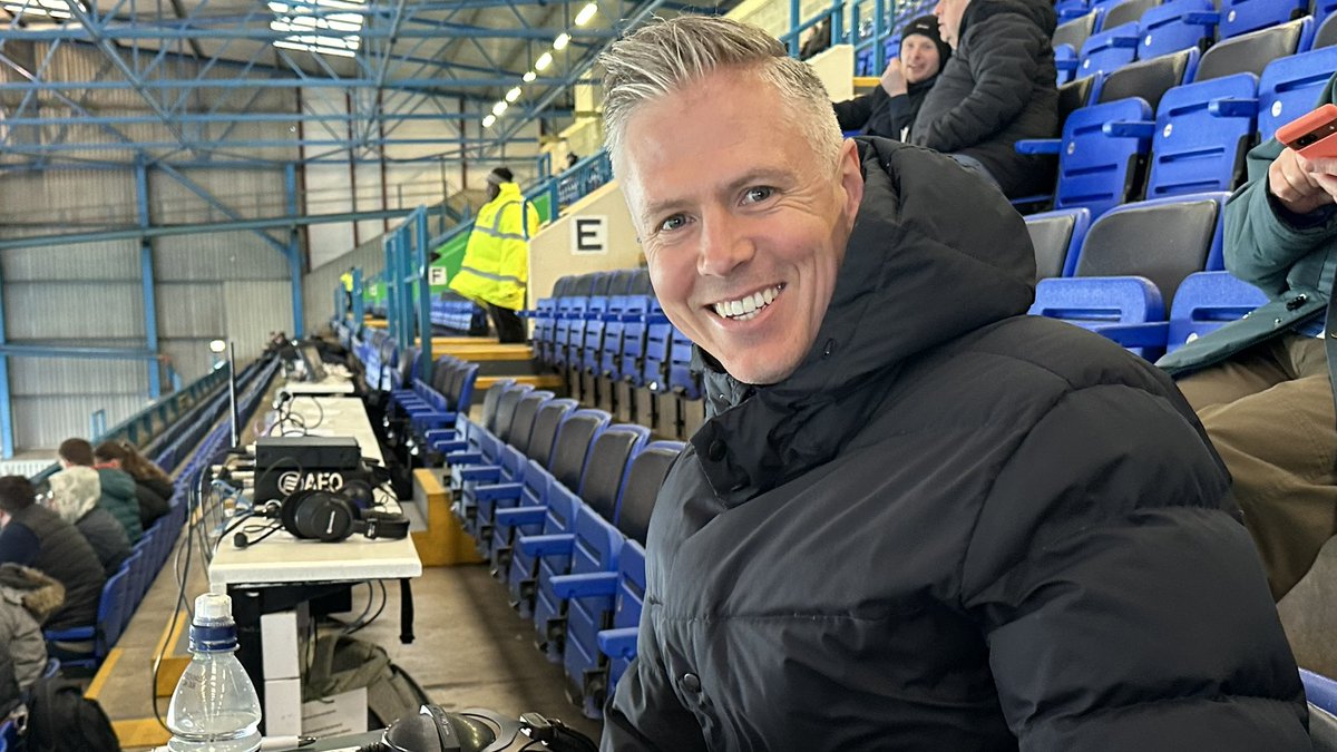 Great to have Leigh Bromby with us last night. He only played a few games for #ncfc but he has huge connections to the club. I thought his insight was fantastic. Listen to #canarycall here: bbc.co.uk/programmes/p0h…