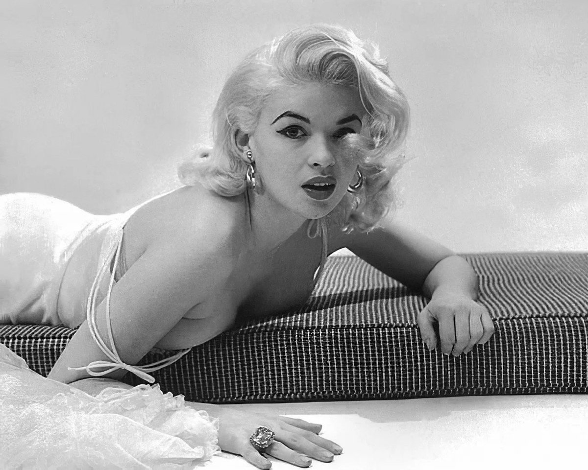 Pillow talk with Miss Jayne Mansfield.............