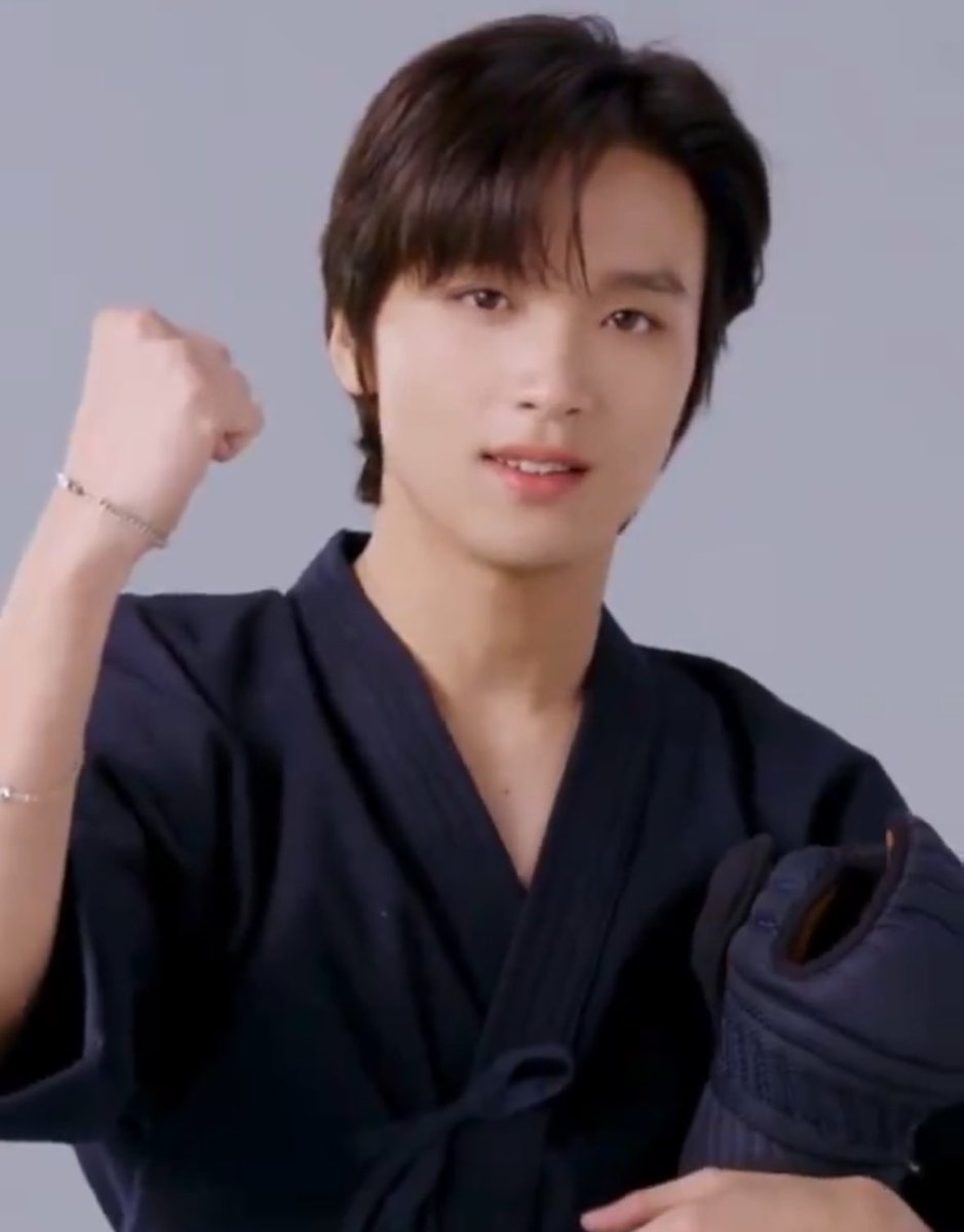 lhcdaily's tweet photo. haechan looks so good https://t.co/6qLVLFQHWV