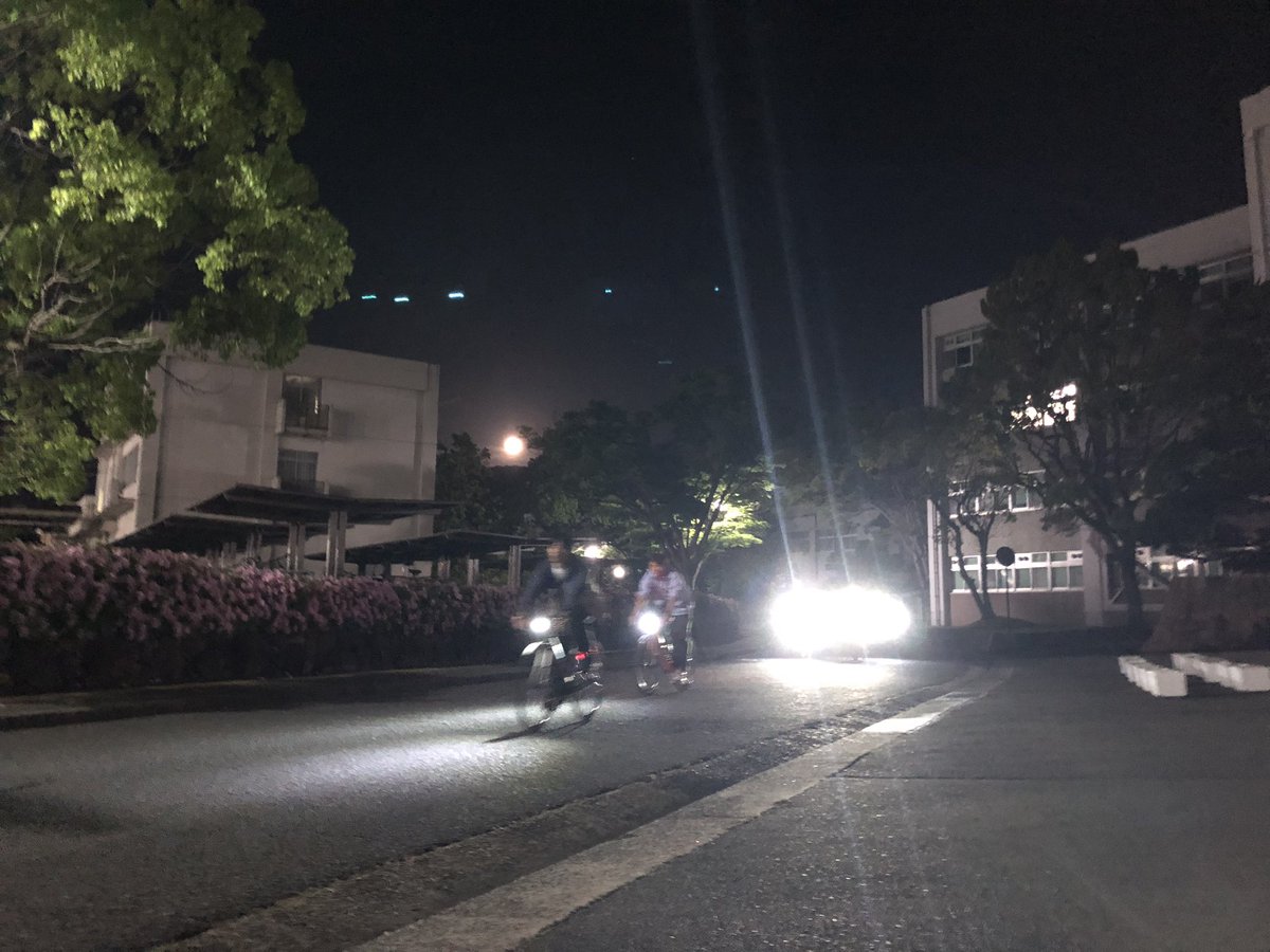 yucc11300's tweet photo. 昨日は多くの人が交流会に来てくれました!来てくれた皆さんありがとうございました🙇♂️🙇♂️🙇♂️
次回の交流会は5月8日(水)の19:40~共通11番教室であります✌️
#山口大学 #サイクリング部 #YUCC https://t.co/z9YjR7c33Z