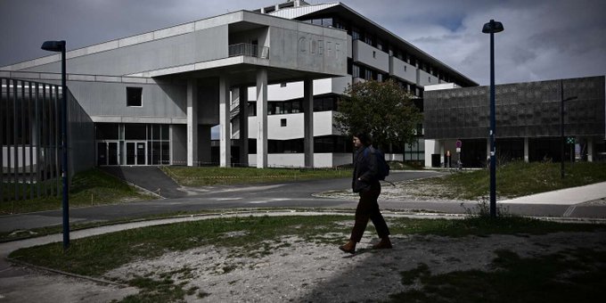 L’appel de 70 présidents d’établissements d’enseignement supérieur : « Les universités ne doivent pas être instrumentalisées à des fins politiques ». [Tribune dans @lemondefr] 👉lemonde.fr/idees/article/…